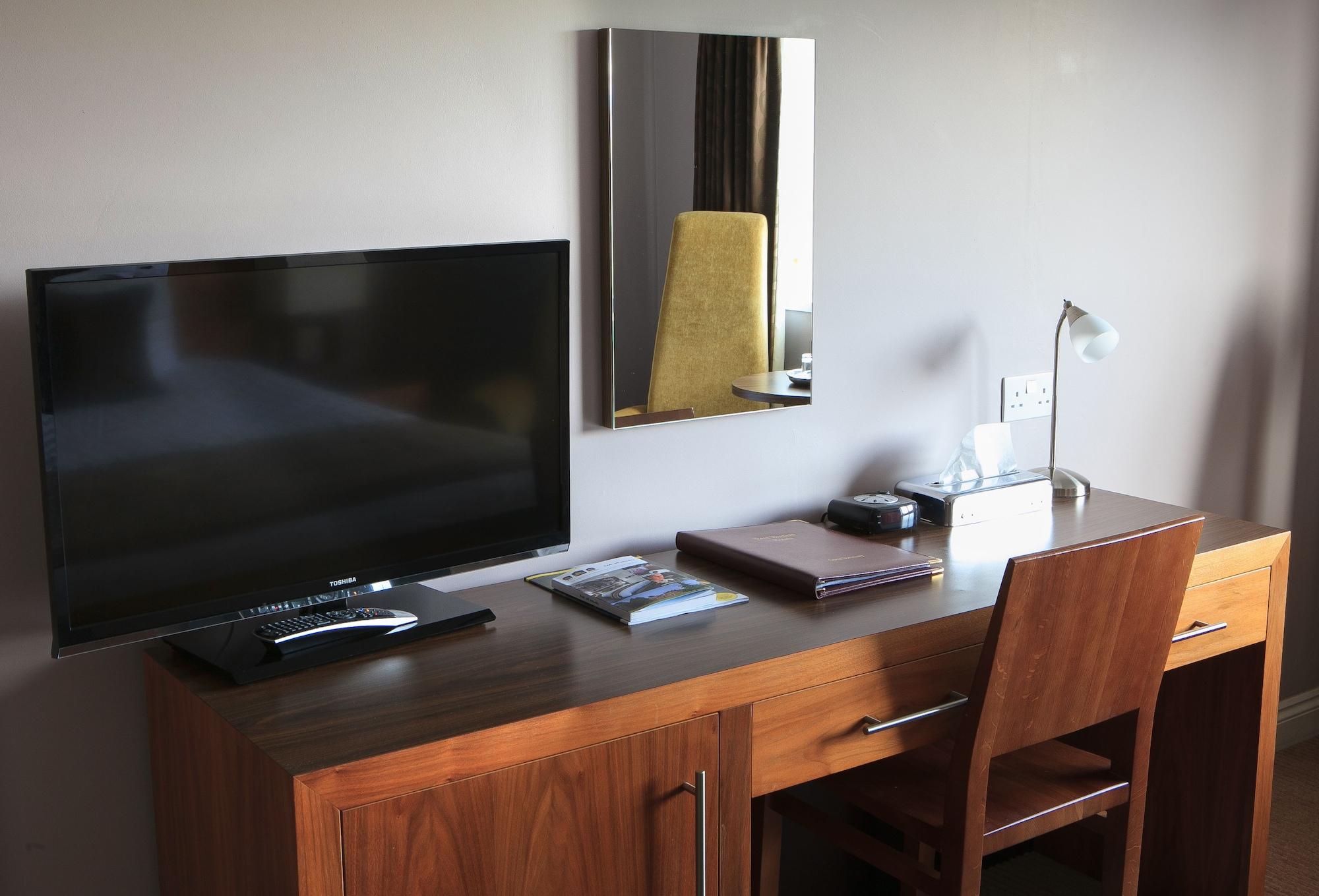 Best Western Plus Centurion Hotel ミッドサマー・ノートン エクステリア 写真